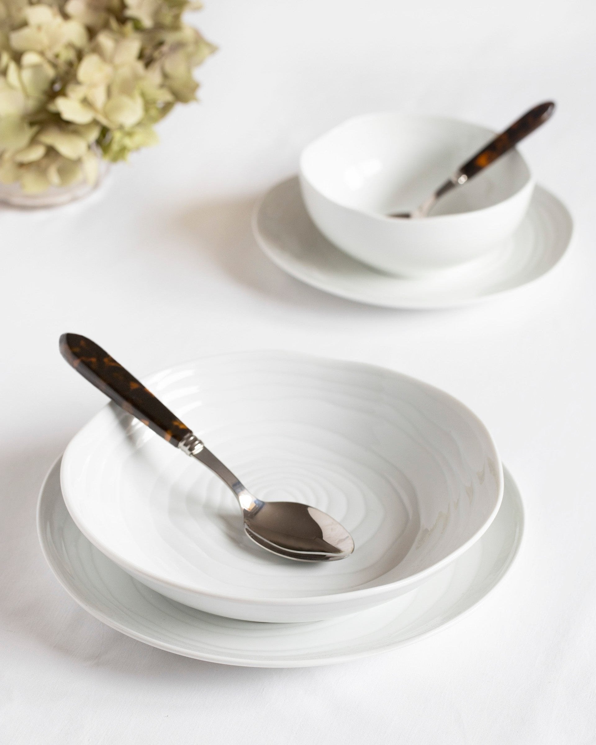 Teak 12-piece Dinner Set