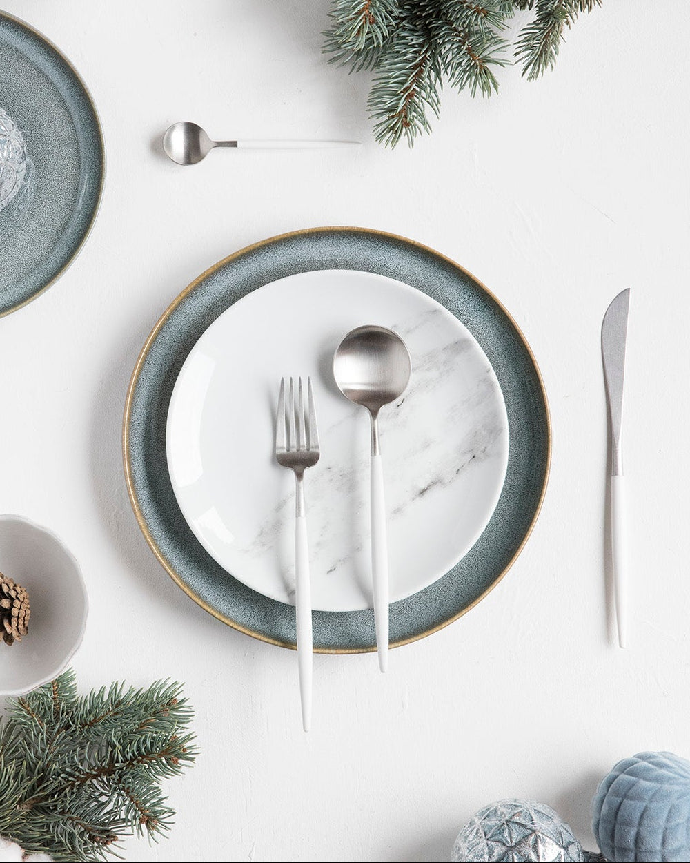 Cubertería 24 piezas Cutipol Goa White